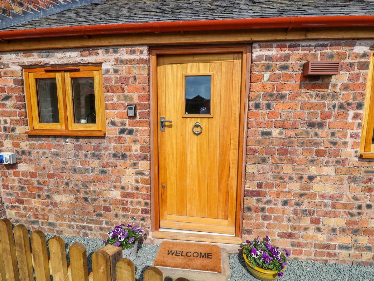 The Tractor Shed Villa Oswestry Ngoại thất bức ảnh